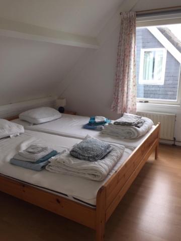 Deltageul 39 Noordzeepark - ruim en rustig gelegen vakantiehuis nabij strand - geen verhuur aan bedrijven Ouddorp Buitenkant foto