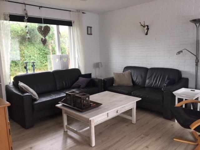 Deltageul 39 Noordzeepark - ruim en rustig gelegen vakantiehuis nabij strand - geen verhuur aan bedrijven Ouddorp Buitenkant foto