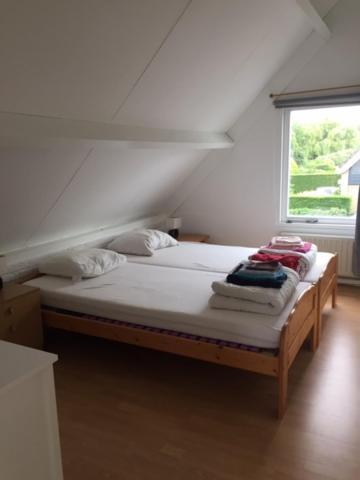 Deltageul 39 Noordzeepark - ruim en rustig gelegen vakantiehuis nabij strand - geen verhuur aan bedrijven Ouddorp Buitenkant foto